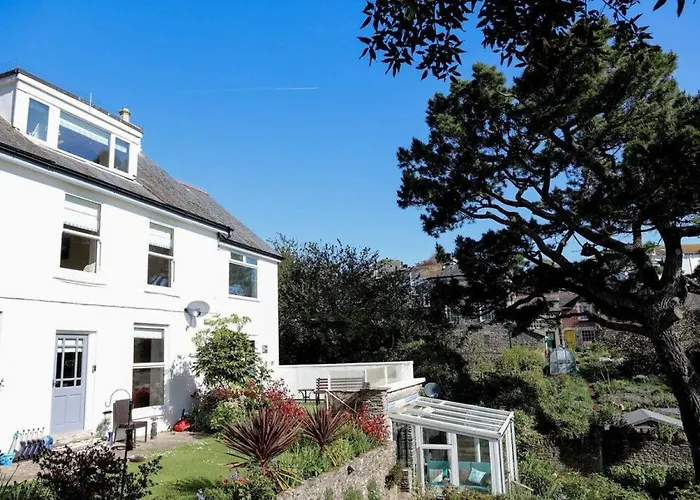 Little Oasis With Sea Views