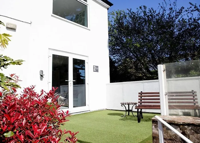 Little Oasis With Sea Views