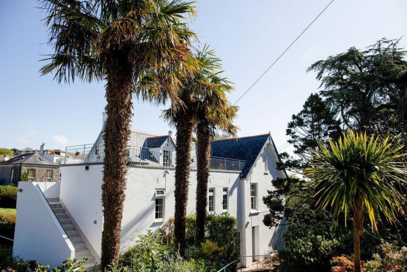 Little Oasis With Sea Views Holiday home *
