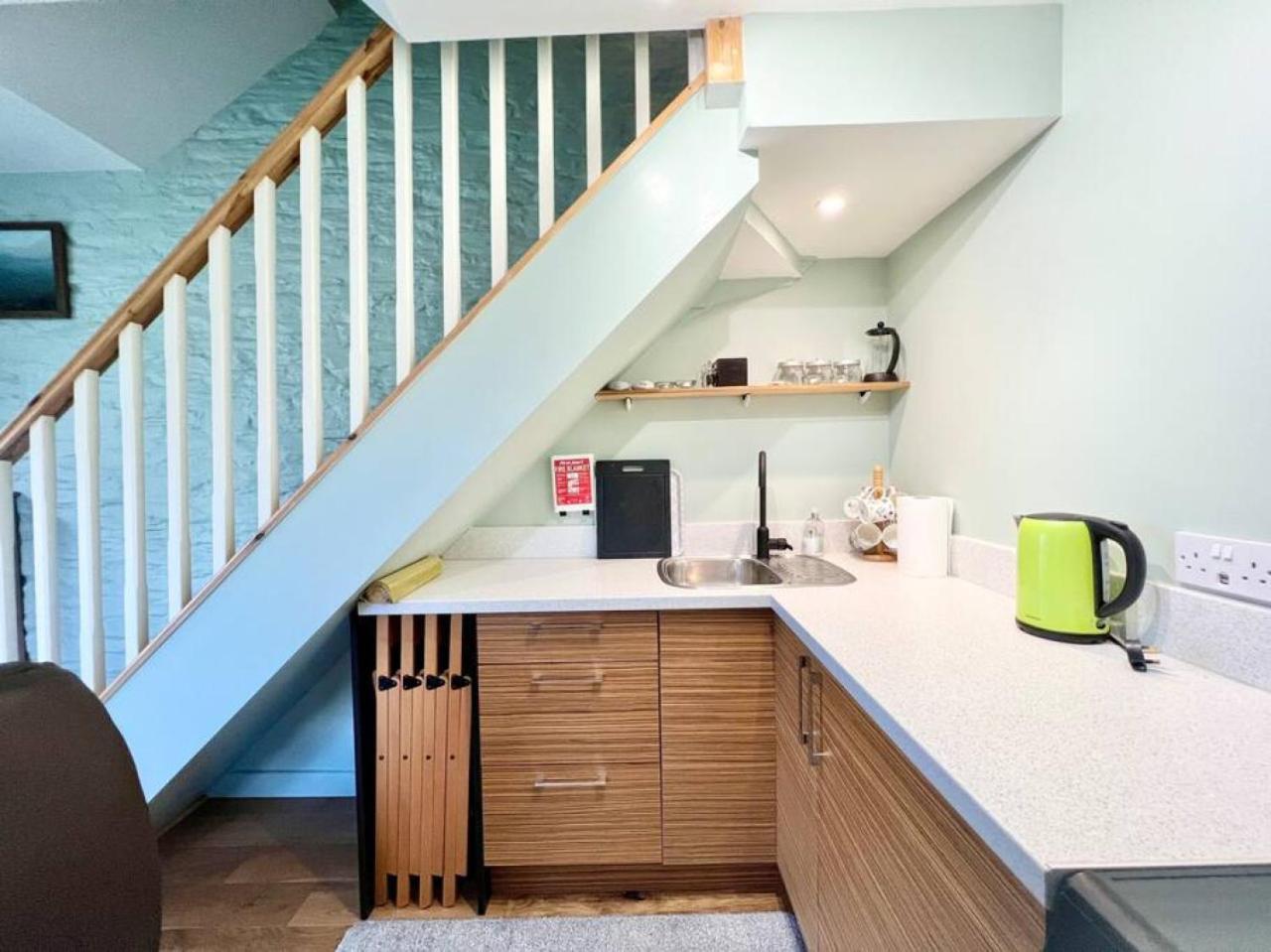 Little Oasis With Sea Views Holiday home *
