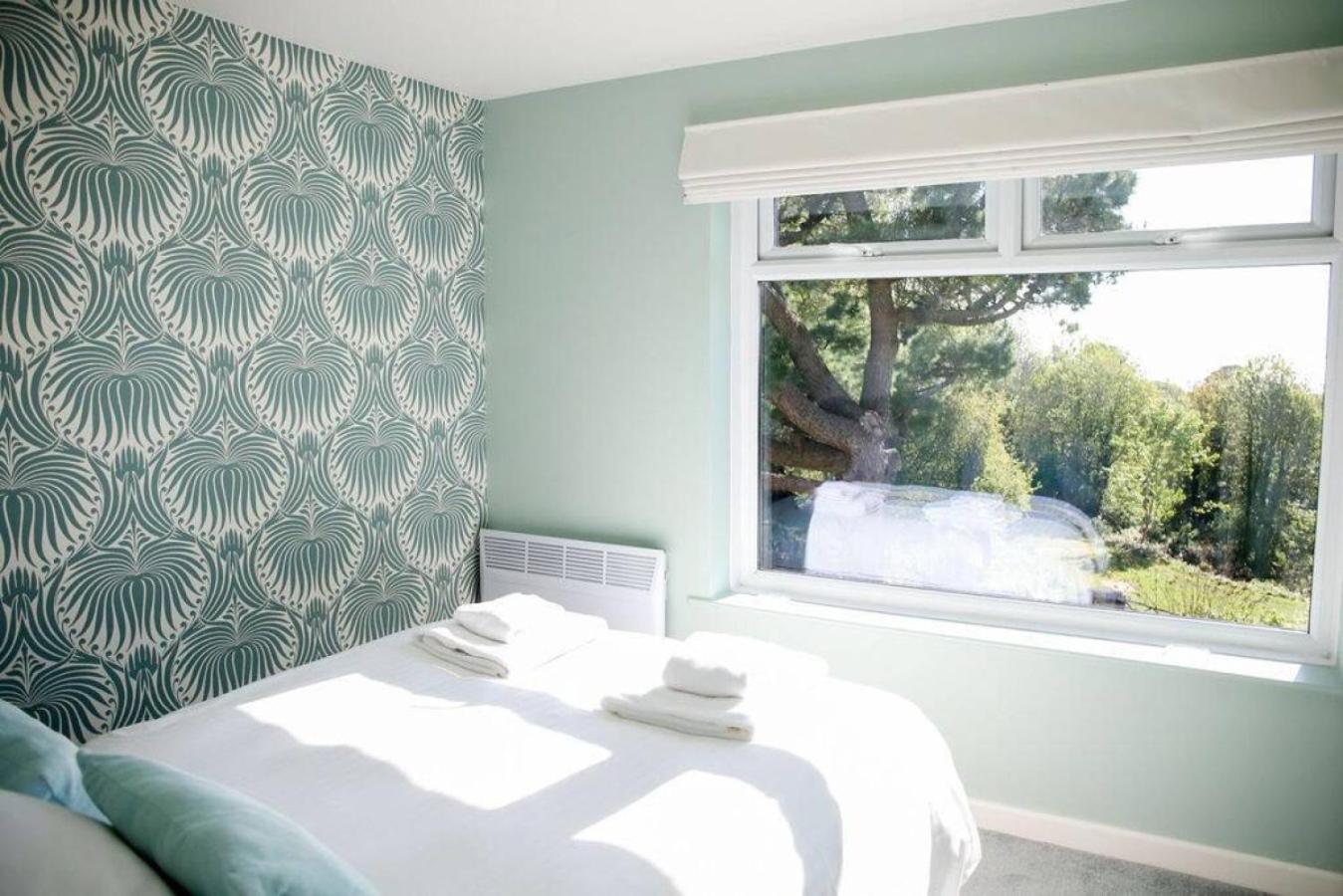 Little Oasis With Sea Views Holiday home